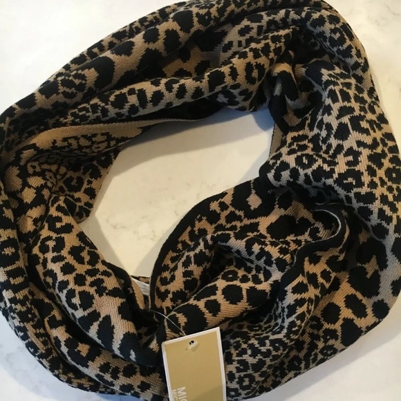 michael kors leopard scarf
